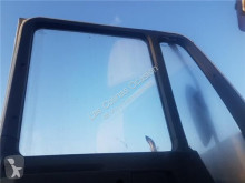 Náhradní díly pro kamiony MAN LC Vitre latérale PUERTA DELANTERO IZQUIERDA pour camion 18.224 LE280 B použitý