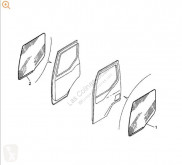 Repuestos para camiones Renault Midlum Vitre latérale PUERTA DELANTERO pour camion 220.16 usado