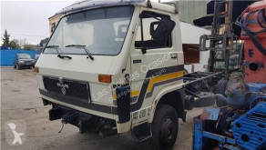 Repuestos para camiones MAN Vitre latérale pour camion 10.150 10.150 usado