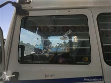 Pièces détachées PL Renault Vitre latérale pour camion Midliner M 180.10/C occasion
