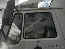 Pièces détachées PL MAN Vitre latérale pour camion M 90 12 occasion