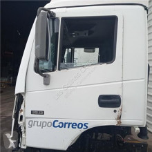 Pièces détachées PL Nissan Atleon Porte Delantera Izquierda pour camion 110.35, 120.35 occasion