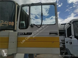 Запчасти для грузовика Pegaso Porte Puerta Delantera Izquierda COMET 1217.14 pour camion COMET 1217.14 б/у