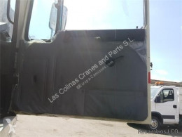 Резервни части за тежкотоварни превозни средства Pegaso Porte GUARNECIDO PUERTA DELANTERO DERECHA EUROPA 1217.17 pour camion EUROPA 1217.17 втора употреба