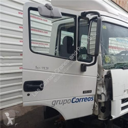 Peças pesados Nissan Atleon Porte Puerta Delantera Derecha 110.35, 120.35 pour camion 110.35, 120.35 usado