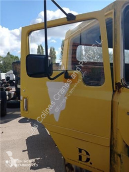 Repuestos para camiones Nissan Porte Puerta Delantera Derecha EBRO L 80.09 pour camion EBRO L 80.09 usado