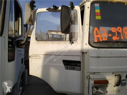 Pièces détachées PL Renault Porte Puerta Delantera Derecha Midliner S 150.09TI pour camion Midliner S 150.09TI occasion