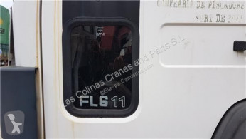 Ricambio per autocarri Volvo FL Vitre latérale LUNA Lateral Izquierda 6 611 pour camion 6 611 usato