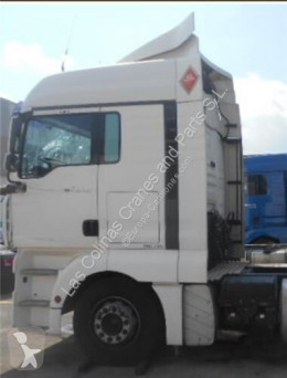 Pièces détachées PL MAN TGA Aileron SPOILER LATERAL IZQUIERDO 18.480 FHLC pour camion 18.480 FHLC occasion