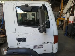 Repuestos para camiones Nissan Atleon Porte Puerta Delantera Derecha 165.75 pour camion 165.75 usado