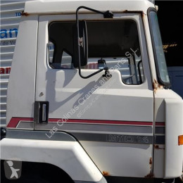 Ricambio per autocarri Nissan Porte Puerta Delantera Derecha M-Serie M110.14 pour camion M-Serie M110.14 usato