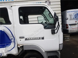 Pièces détachées PL Nissan Cabstar Porte Puerta Delantera Derecha E 120.35 pour camion E 120.35 occasion