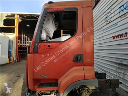 Repuestos para camiones Renault Premium Porte Puerta Delantera Izquierda Distribution 370.18 pour camion Distribution 370.18 usado