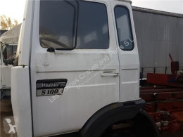 Pièces détachées PL Renault Porte Puerta Delantera Izquierda Midliner S 100.09/A CIT pour camion Midliner S 100.09/A CIT occasion