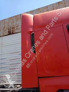 Renault Premium Aileron SPOILER LATERAL DERECHO 2 Lander 440.18 pour tracteur routier 2 Lander 440.18 truck part used