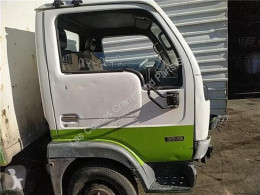 Nissan Cabstar Porte Puerta Delantera Derecha 35.13 pour camion 35.13 truck part used