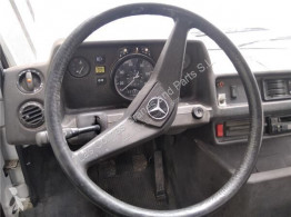 Części zamienne do pojazdów ciężarowych Volant Volante Mercedes-Benz CLASE G (W461) 290 GD/G 290 D (461.337, 46 pour camion MERCEDES-BENZ CLASE G (W461) 290 GD/G 290 D (461.337, 461.338) używana