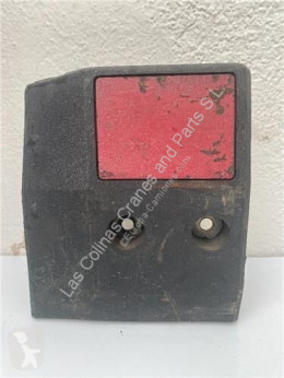 Reservdelar lastbilar Pegaso Pare-chocs Paragolpes Lateral Derecho TECNO 1236 pour camion TECNO 1236 begagnad