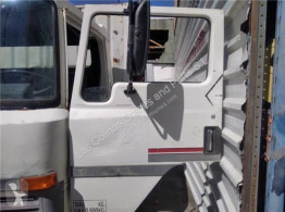Repuestos para camiones Nissan Porte Puerta Delantera Izquierda EBRO L35.09 pour camion EBRO L35.09 usado