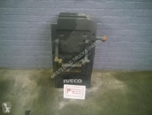 Peças pesados Iveco Spatbord met steun links usado