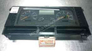 Mercedes Instrumentenpaneel truck part used