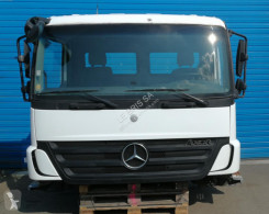 Repuestos para camiones Mercedes Axor 1829 cabina / Carrocería usado
