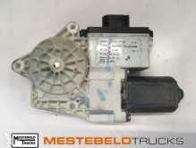 Repuestos para camiones MAN Elektromotor raammechanisme rechts usado