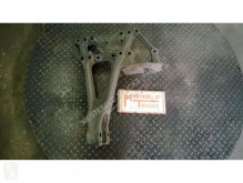 Vrachtwagenonderdelen Mercedes Juk chassis links tweedehands