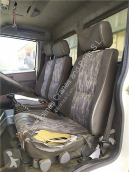 Cabine / carrosserie Nissan Atleon Siège Asiento Delantero Izquierdo pour camion 110.35, 120.35