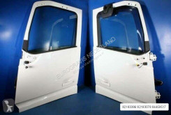 Cabina / carrozzeria Volvo Porte FH4 Portieren 82183386 RH 82183078 LH pour tracteur routier neuve