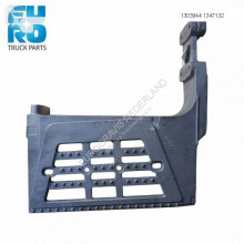 Cabine / carrosserie DAF Marchepied 1303944 pour tracteur routier XF 95 neuf