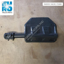 Cabine / carrosserie Scania Garde-boue MUDGUARD BRACKET REAR LINKS pour tracteur routier 4 neuf
