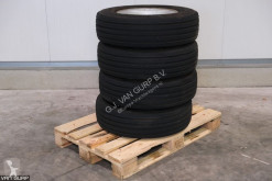 Náhradné diely Pneumatiky Universal Banden 235/75R17,5 (Banden met velgen)