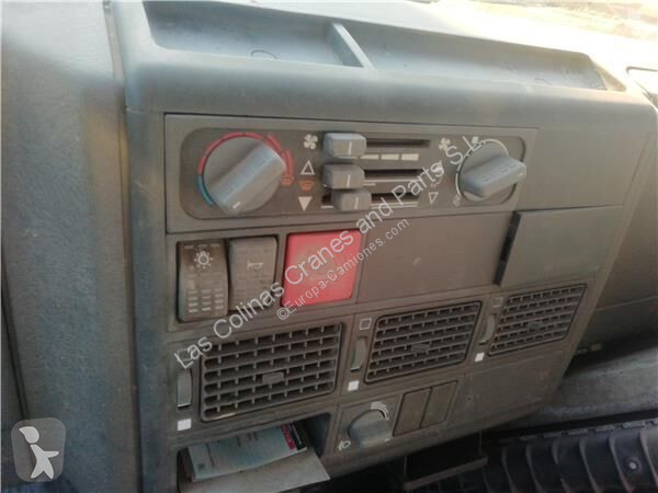 Náhradní díly pro kamiony Iveco Tableau de bord...