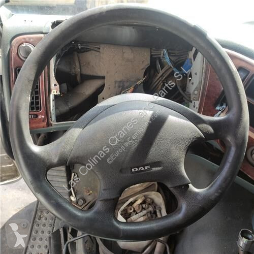 Reservdelar lastbilar DAF Volant pour camion...