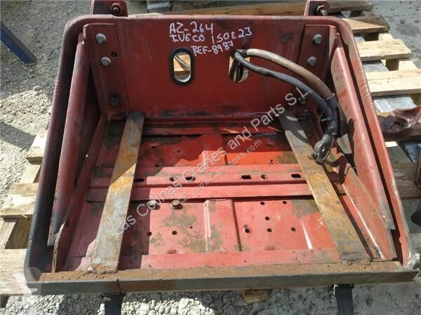 Reservdelar lastbilar Iveco Boîtier de batterie...
