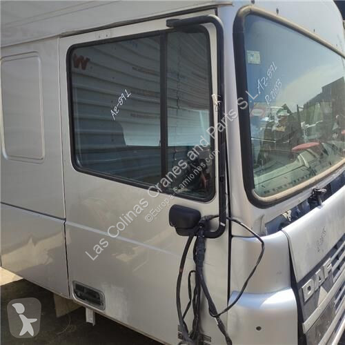 Reservdelar lastbilar DAF Porte pour tracteur...