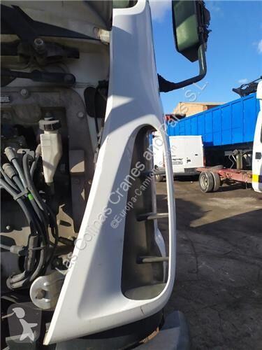 Reservdelar lastbilar Iveco Bavette garde-boue...