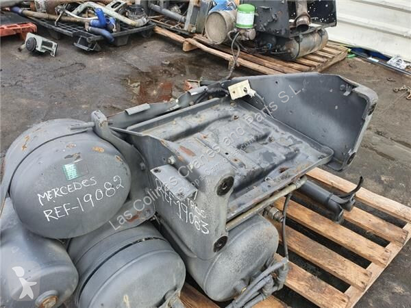 Reservdelar lastbilar Boîtier de batterie...