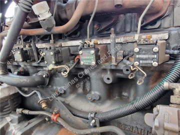 RenaultMagnum