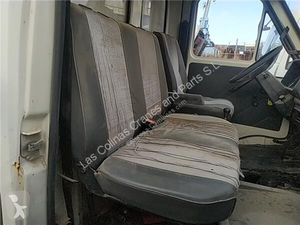 Náhradní díly pro kamiony Renault Siège Asiento...