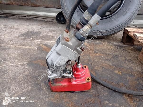 Vrachtwagenonderdelen Renault Pompe hydraulique...