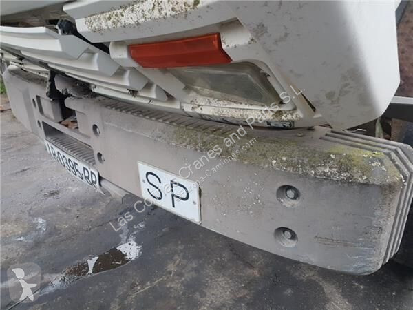 Náhradní díly pro kamiony Renault Pare-chocs...