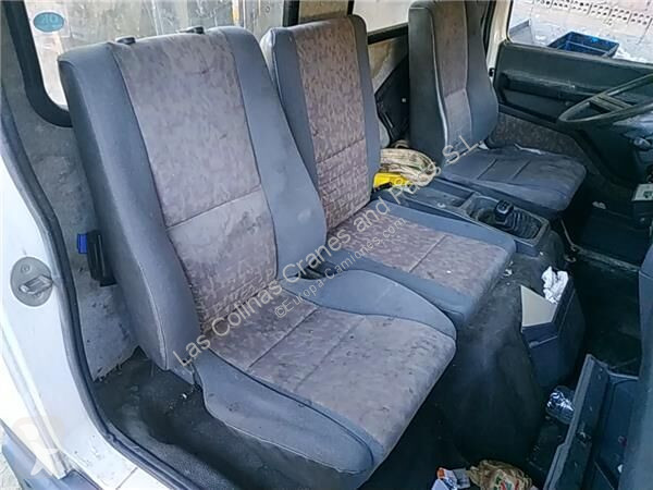 Náhradní díly pro kamiony Nissan Siège Asiento...