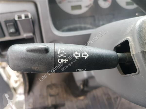Piese camioane Nissan Commutateur de colonne de...