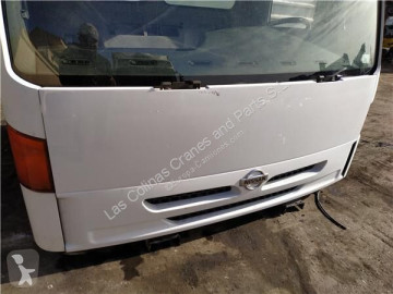 Kryt / přední mříž Nissan