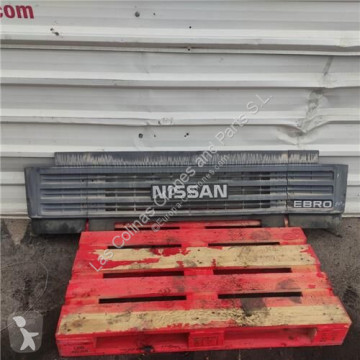 Kryt / přední mříž Nissan