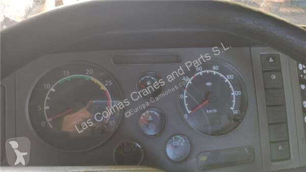 Peças pesados Nissan Tableau de bord pour...