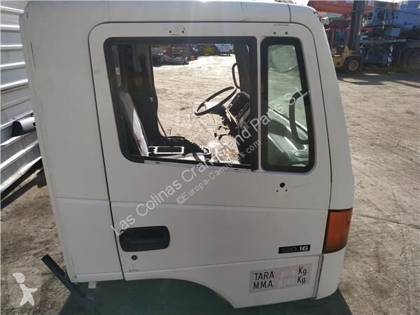 Ricambio per autocarri Nissan Porte Puerta...