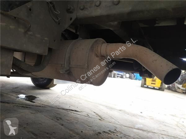Pièces poids lourds Nissan Pot d'échappement...